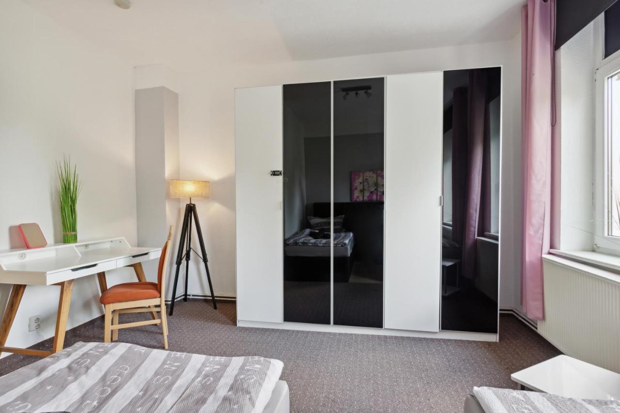 Schoenes Ferien-Appartement Fuer Bis Zu 6 Personen Halberstadt Dış mekan fotoğraf